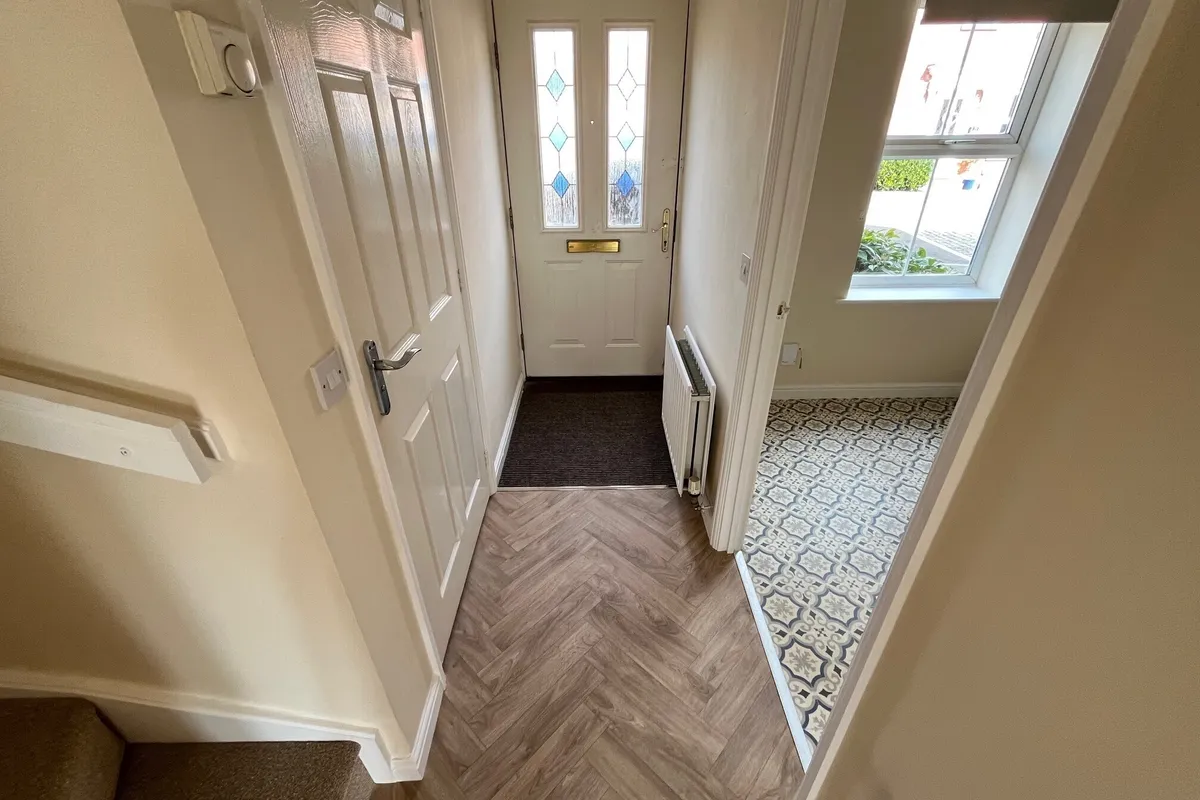 House Drovers Close in East Staffordshire