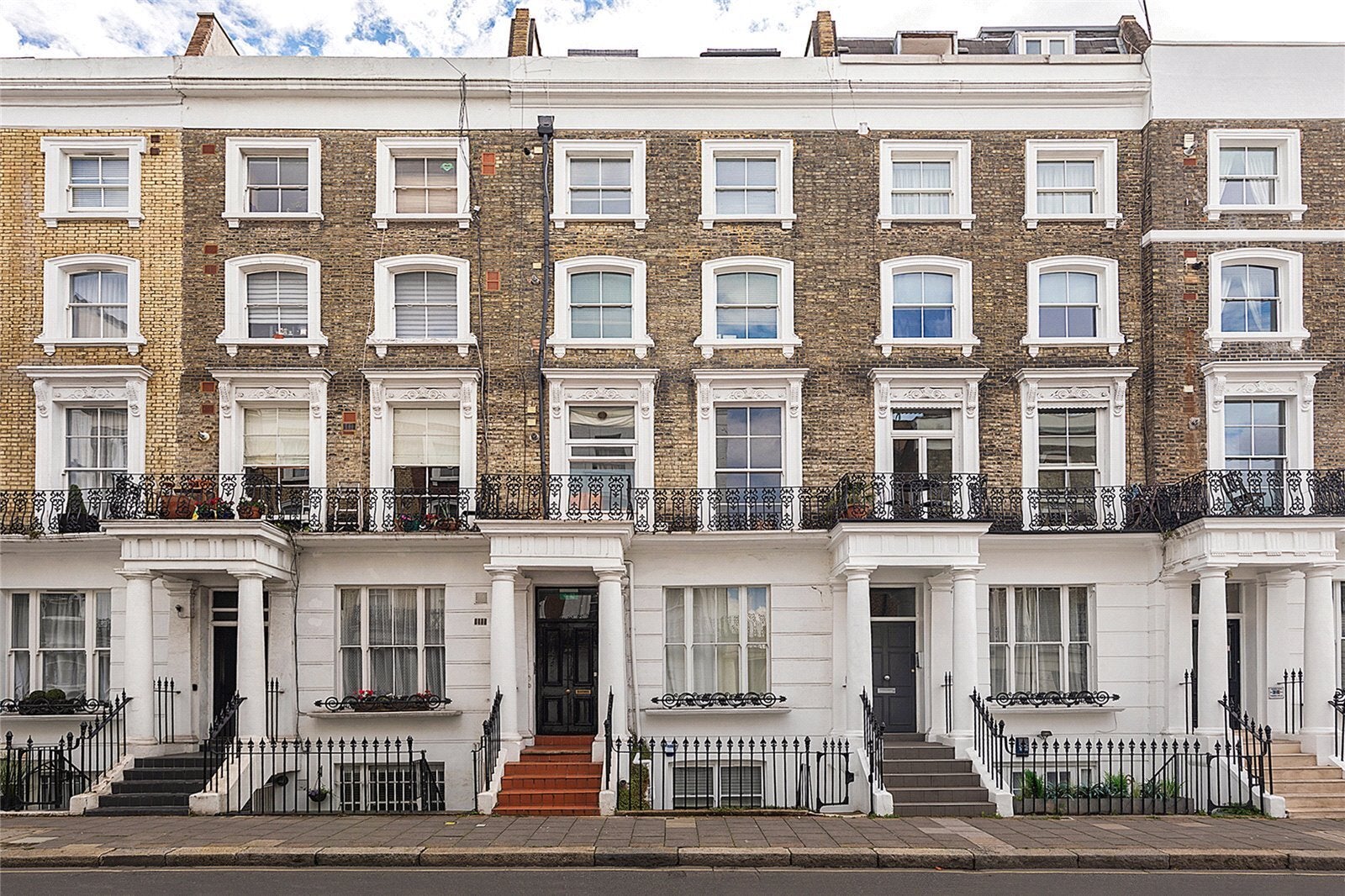 Flat Chepstow Road in City of Westminster