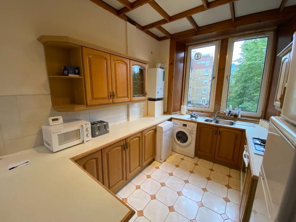 Room New Mart Road in City of Edinburgh