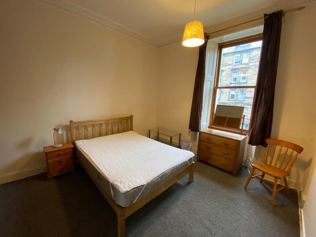 Room New Mart Road in City of Edinburgh