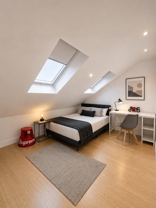 Room Lonsdale Avenue in Greater London