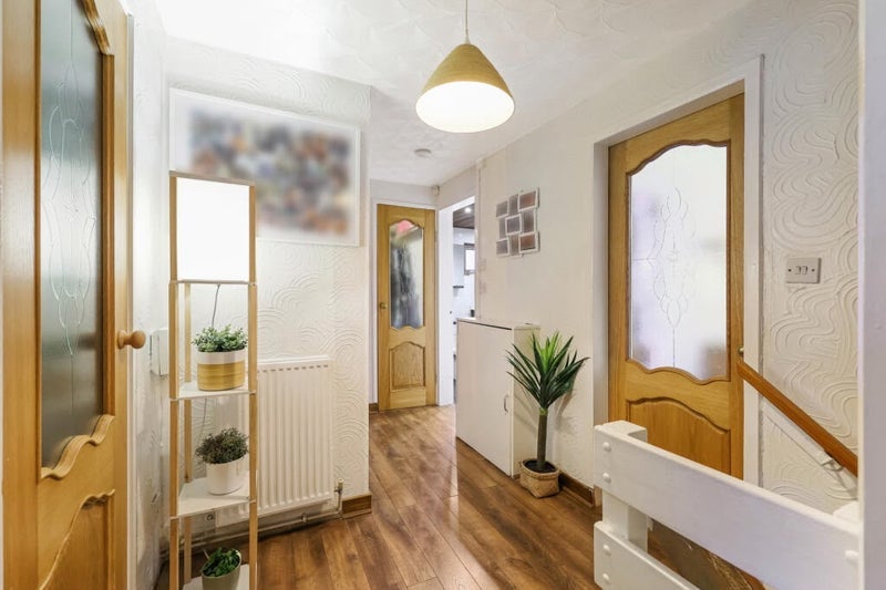 Room Beith Street in Glasgow