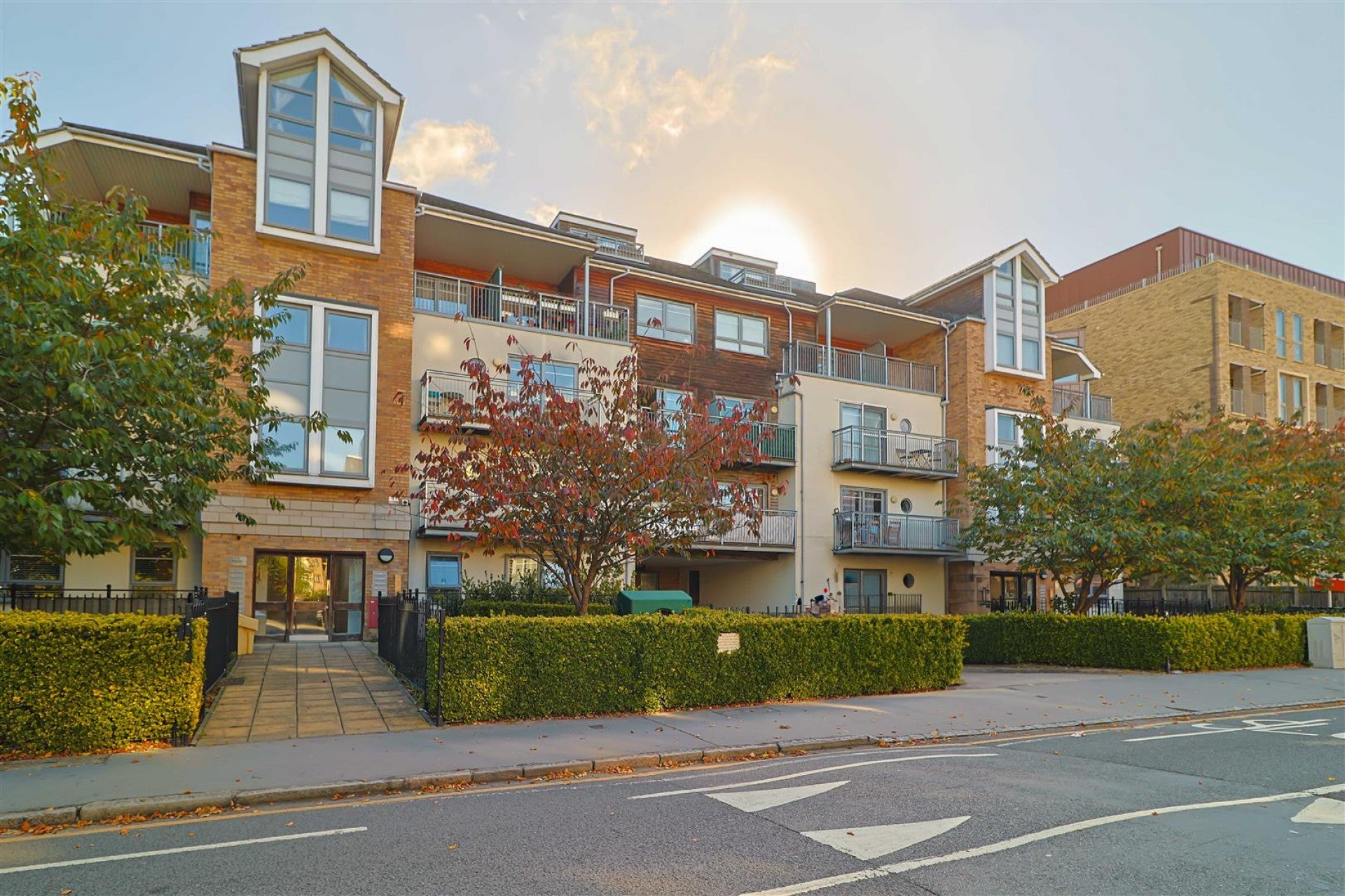 Flat Sydenham Road in Greater London