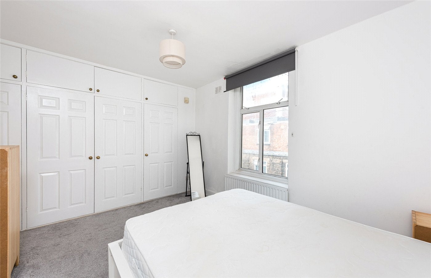 Flat Warwick Way in City of Westminster