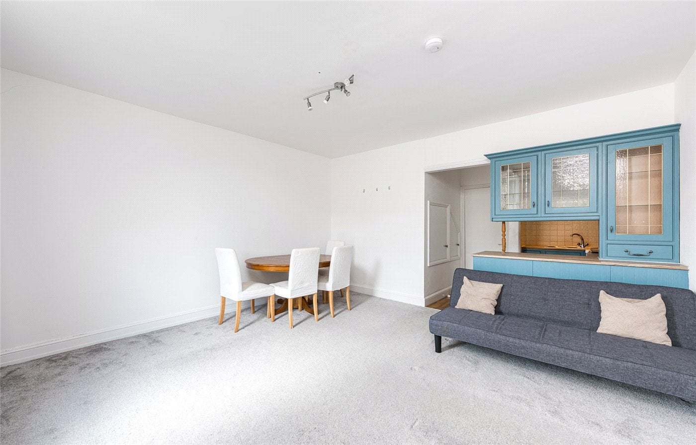 Flat Warwick Way in City of Westminster