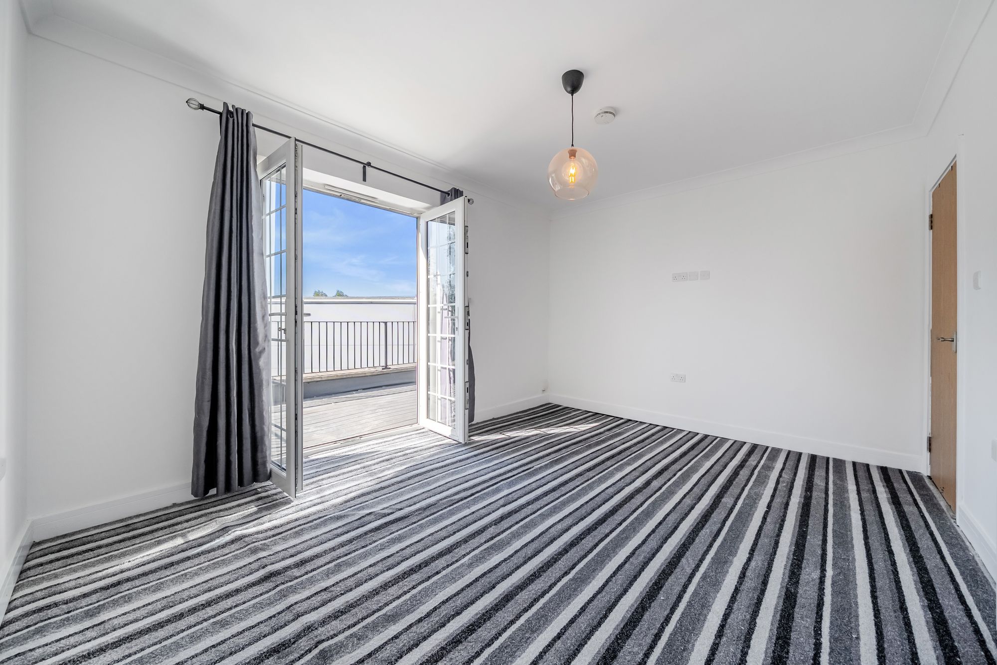 Flat Woodville Road in Maidstone