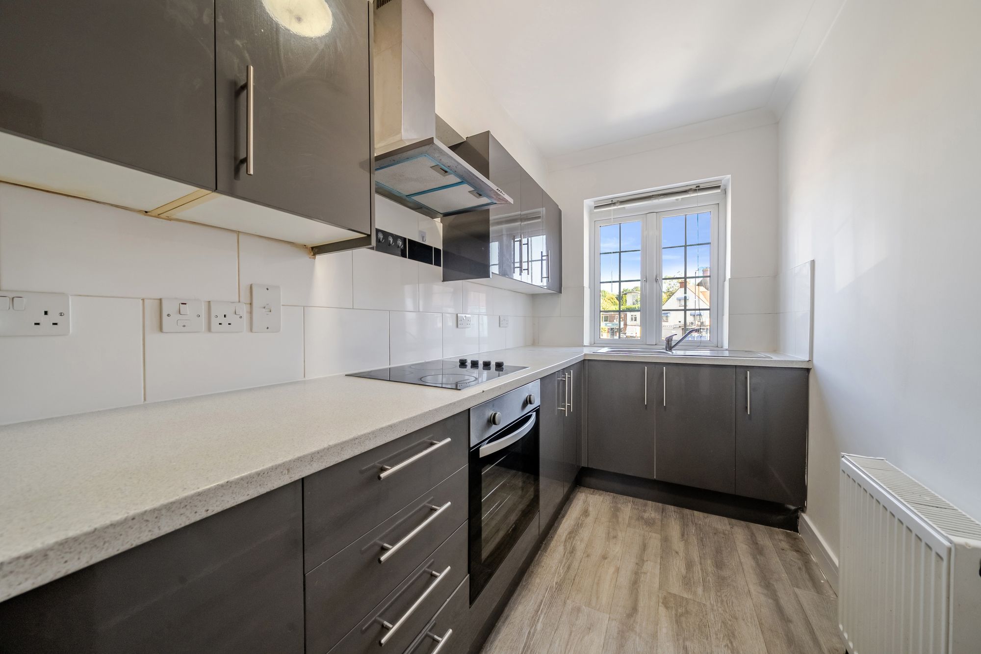 Flat Woodville Road in Maidstone