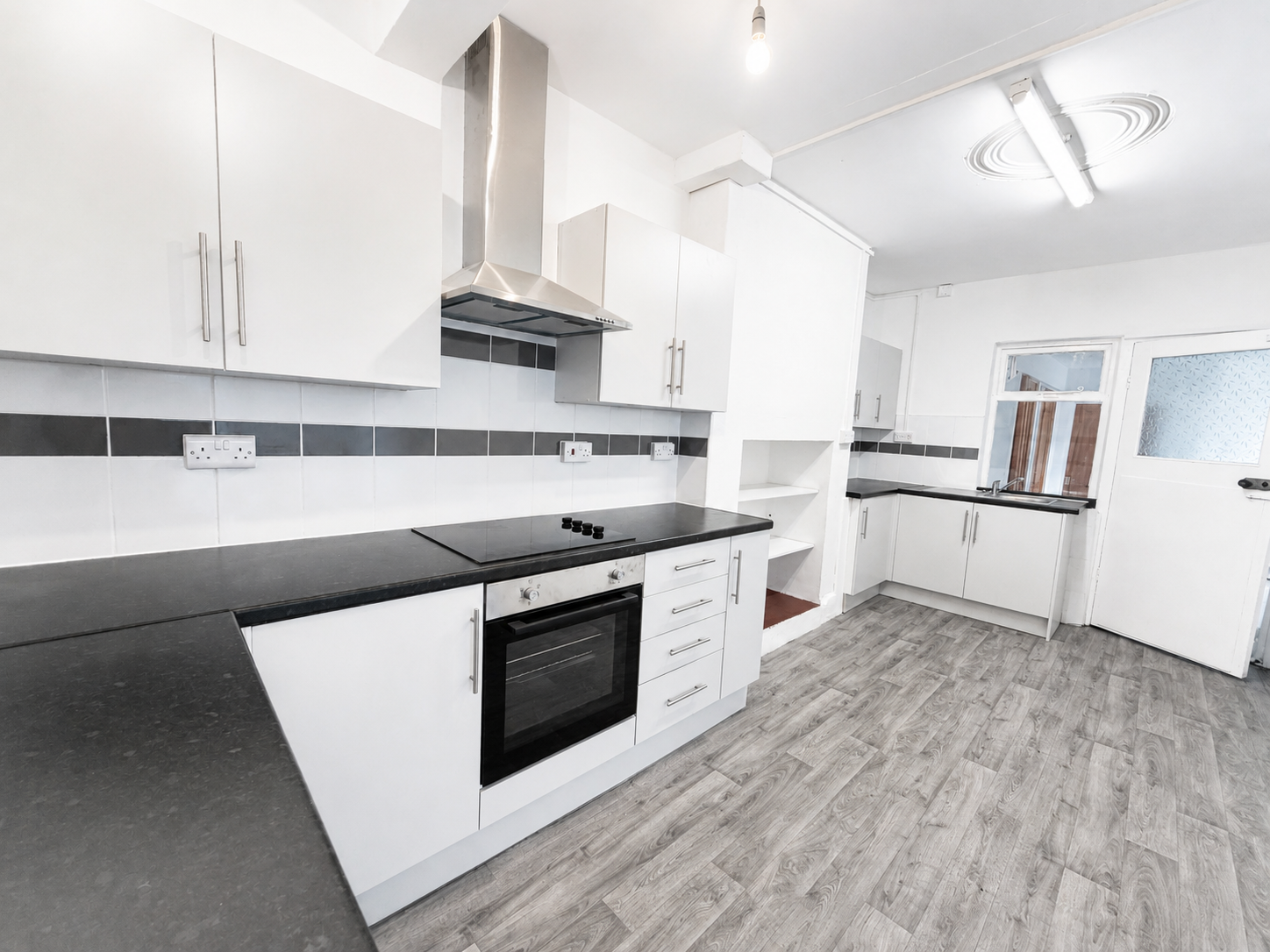 Flat Woodlands Road in Doncaster