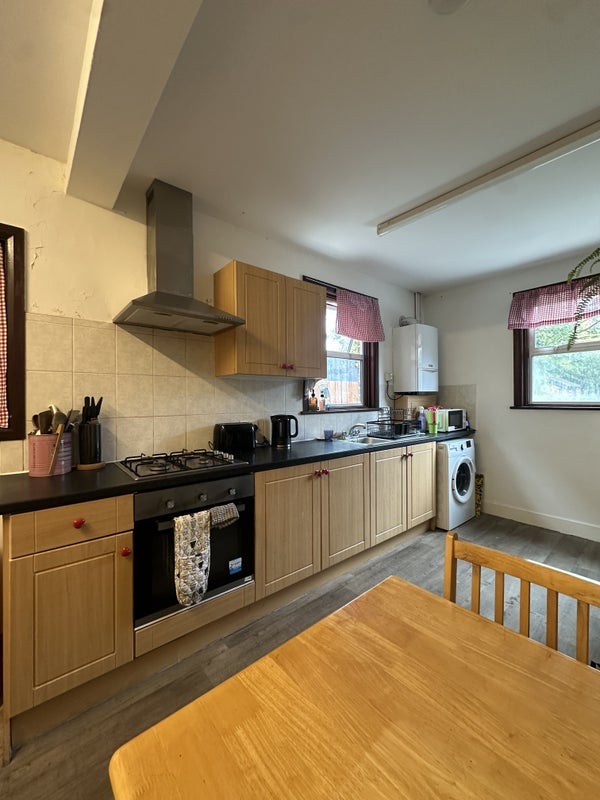 Room Kimberley Gardens in Greater London