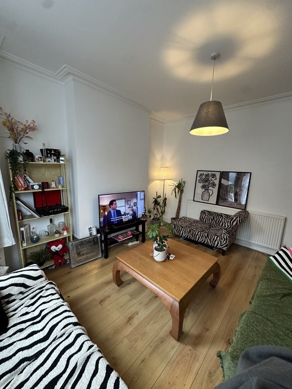 Room Kimberley Gardens in Greater London