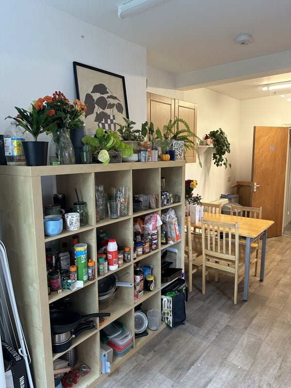 Room Kimberley Gardens in Greater London
