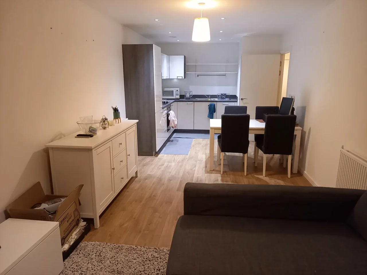 Flat Connersville Way in Greater London