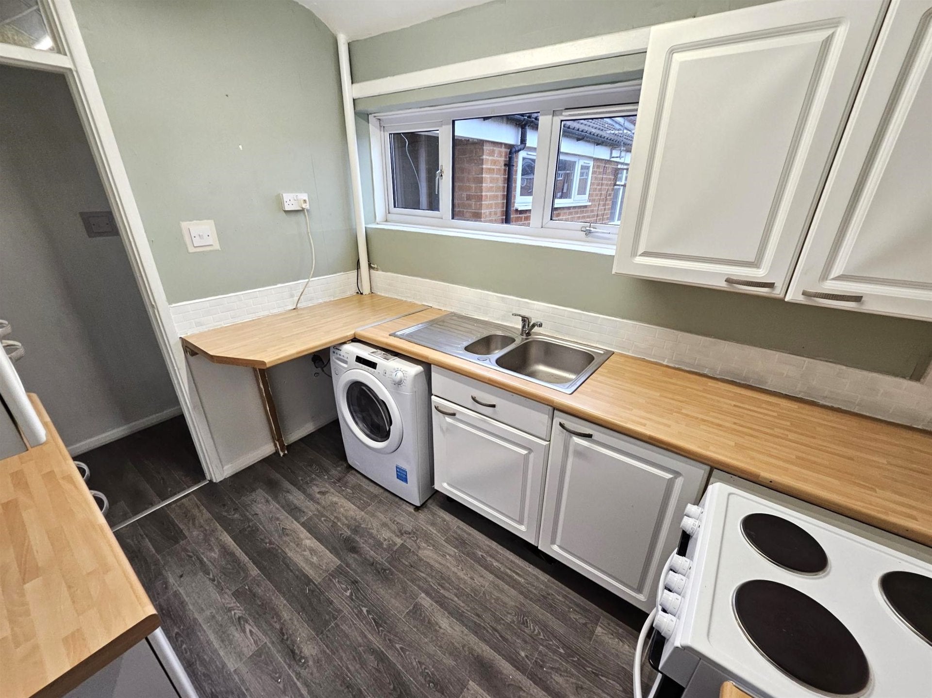 Flat Linnet Close in Coventry
