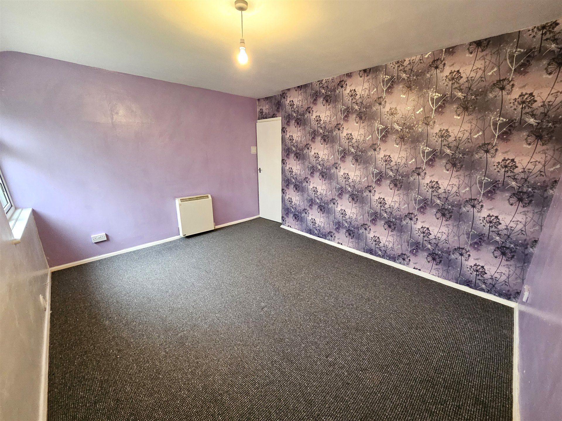 Flat Linnet Close in Coventry