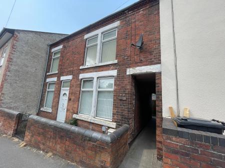 Flat Thorpes Road in Amber Valley