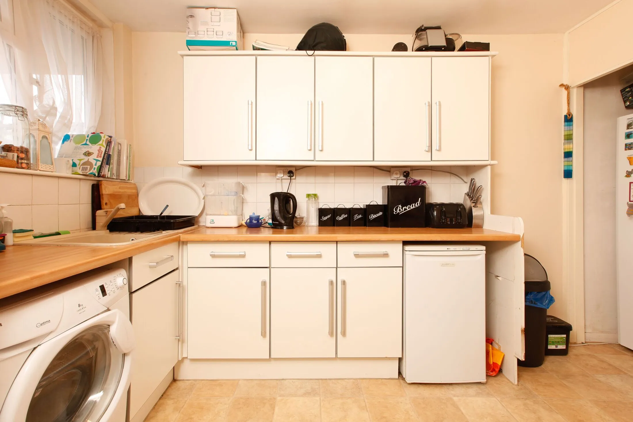 Flat Whitworth Road in Greater London