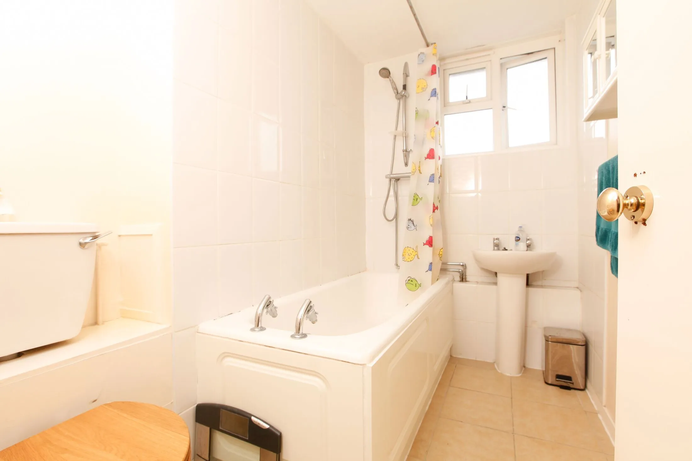 Flat Whitworth Road in Greater London