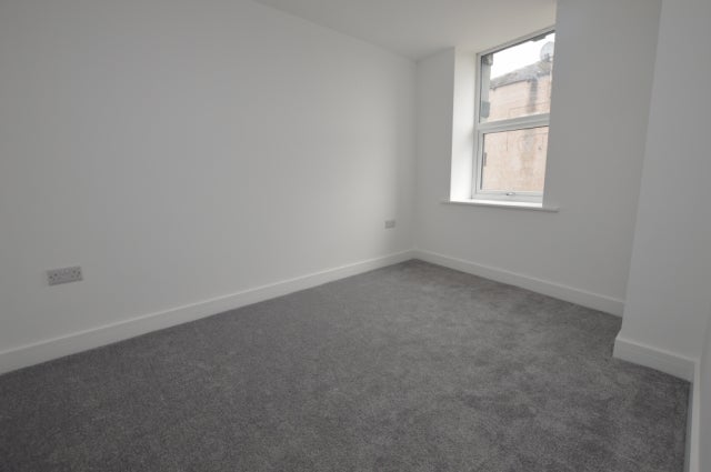 Flat Walthew Lane in Wigan