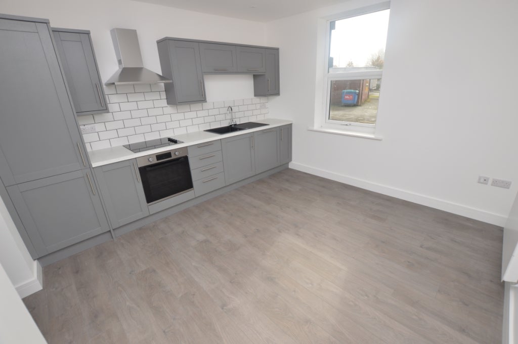 Flat Walthew Lane in Wigan