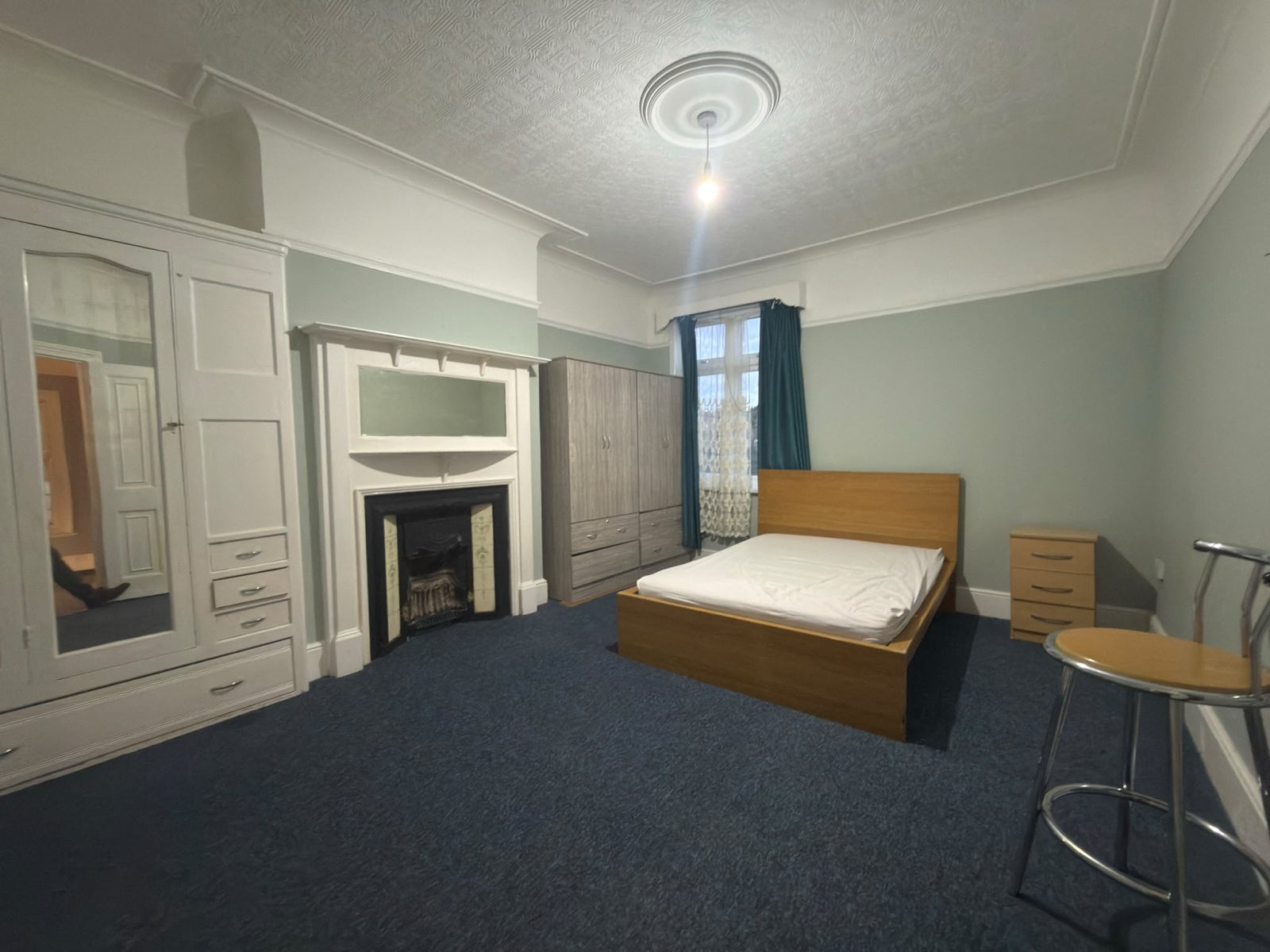 Flat Emerson Road in Greater London