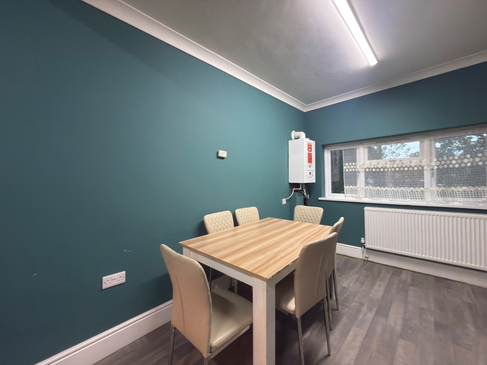Flat Emerson Road in Greater London