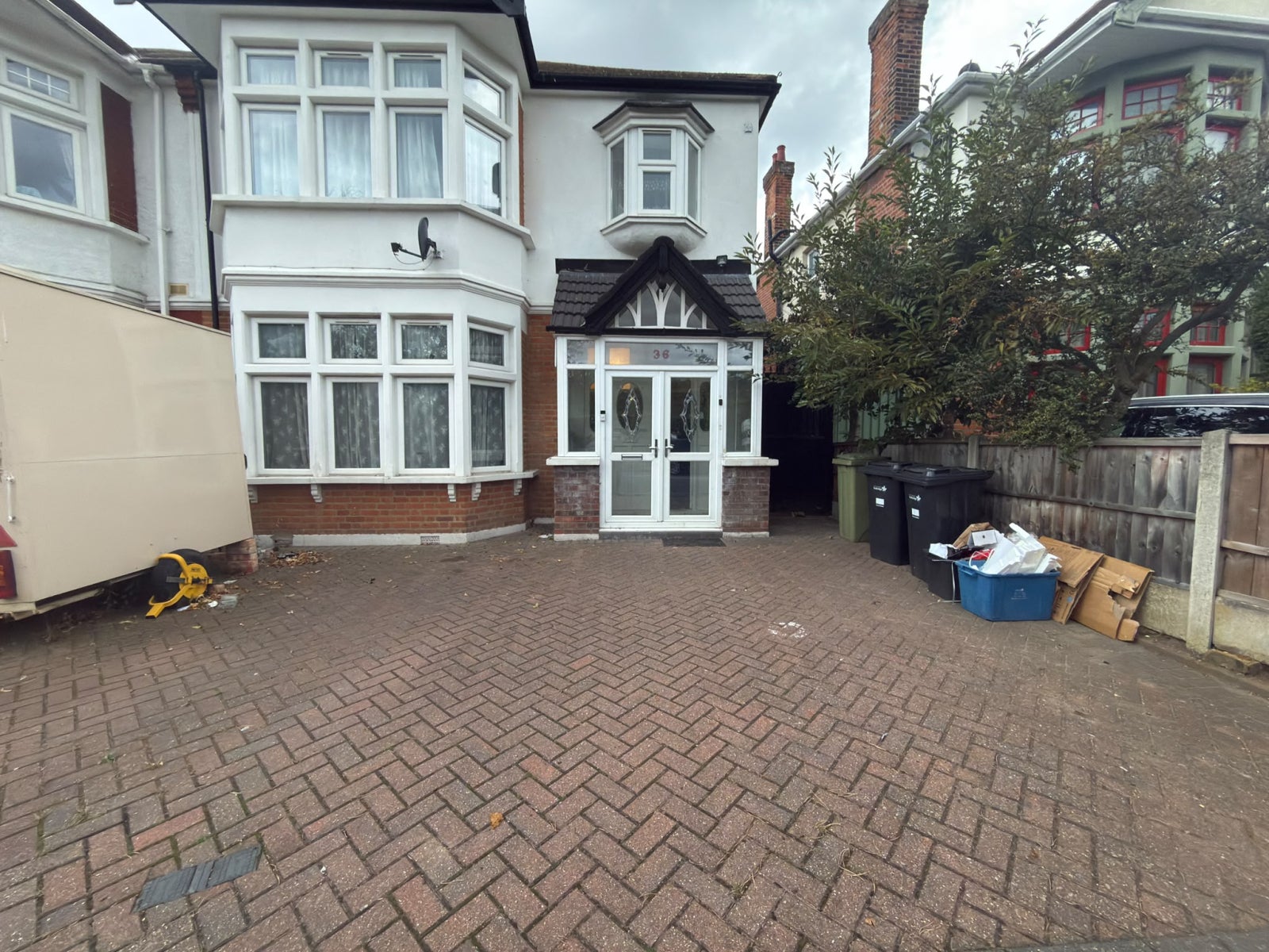 Flat Emerson Road in Greater London