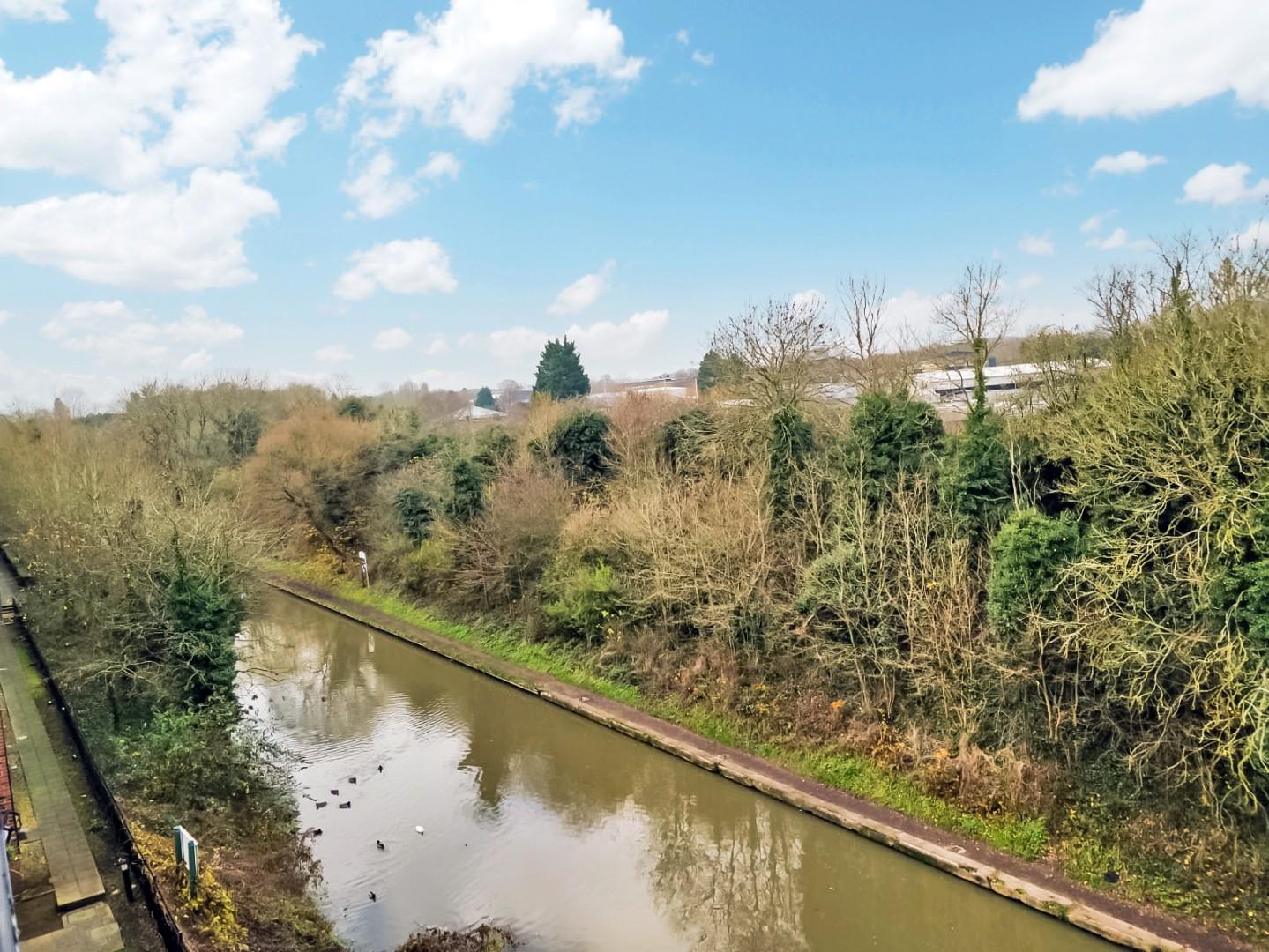 Flat Chandley Wharf in Warwick