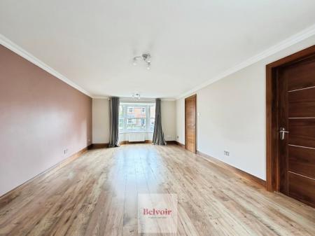 House Prince Henrys Close in Wychavon