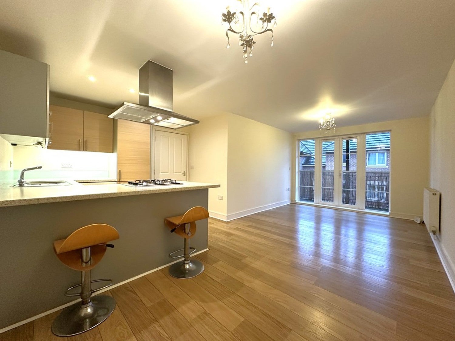 Flat Clarendon Way in Colchester