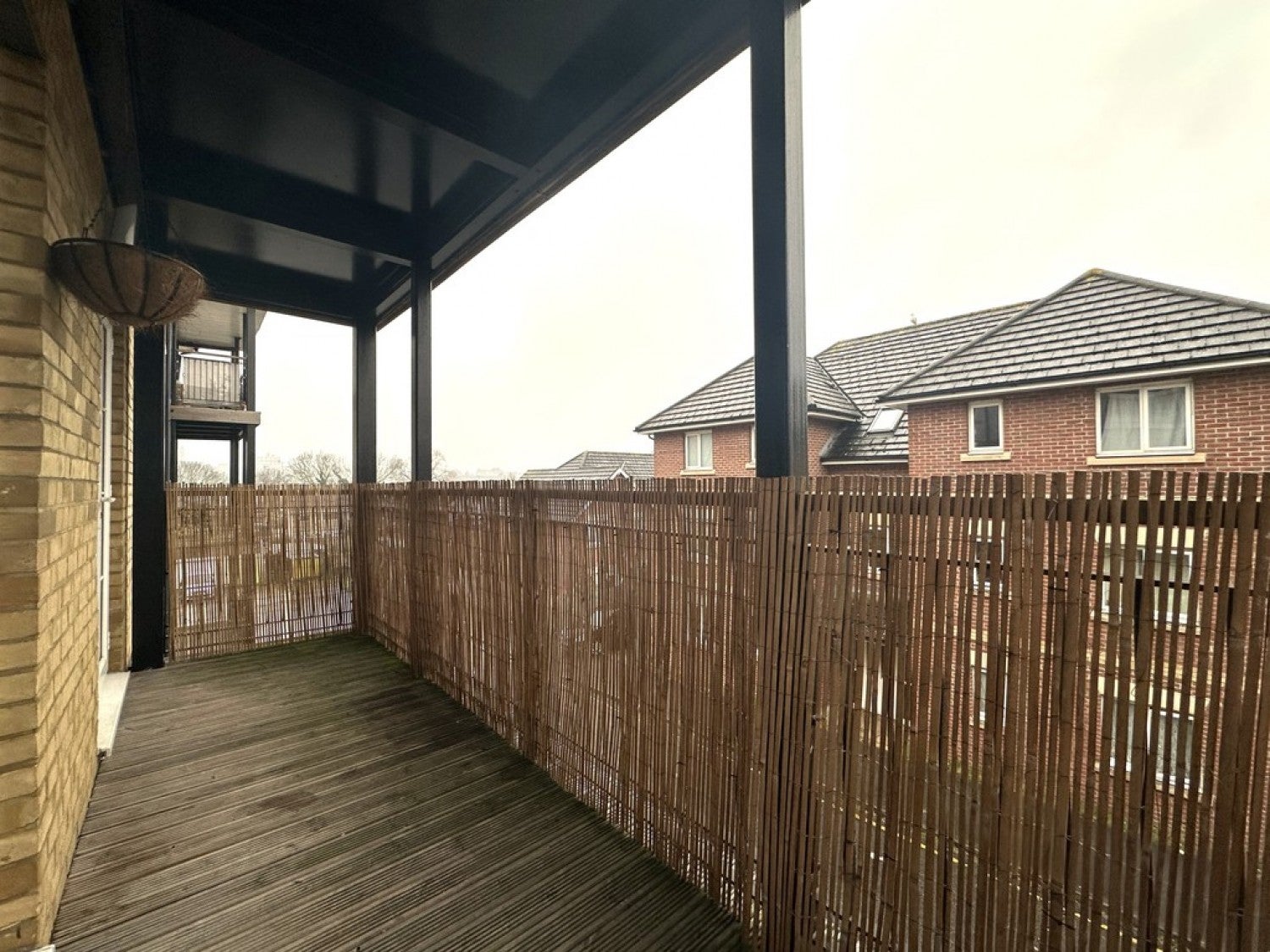 Flat Clarendon Way in Colchester