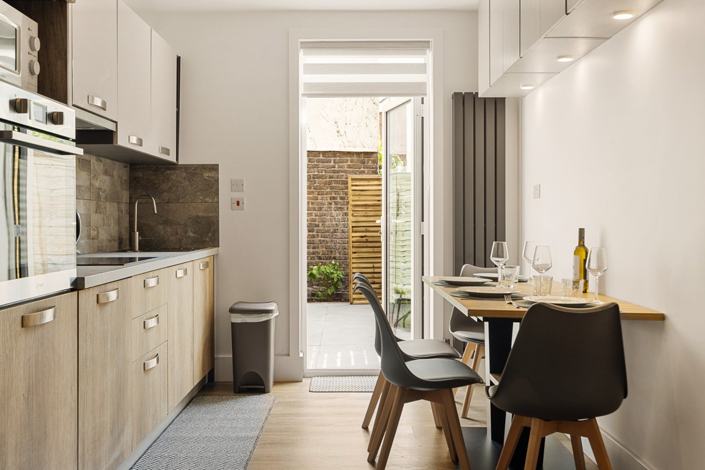 House Deacon Road in Greater London