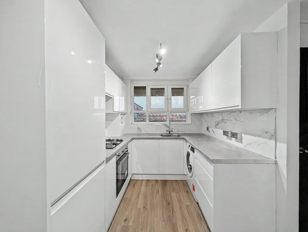Flat Blackwell Close in Greater London