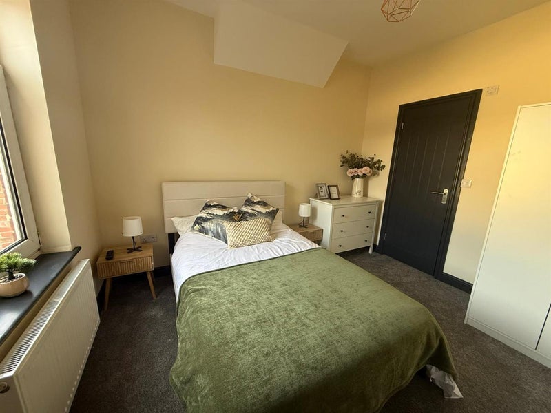 Room Westfield Lane in Mansfield Woodhouse