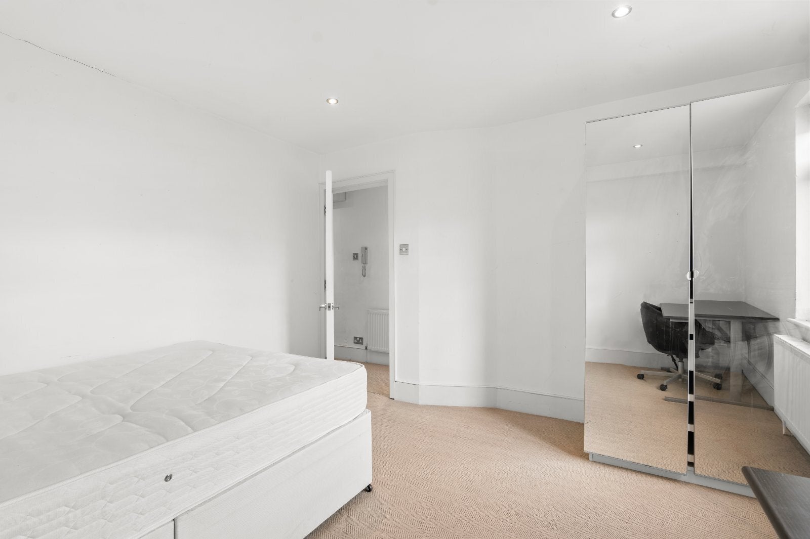 Flat Camden Road in Greater London
