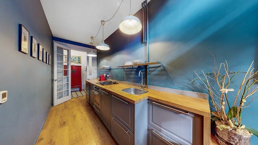Flat Cornwall Gardens in Greater London