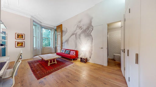 Flat Cornwall Gardens in Greater London