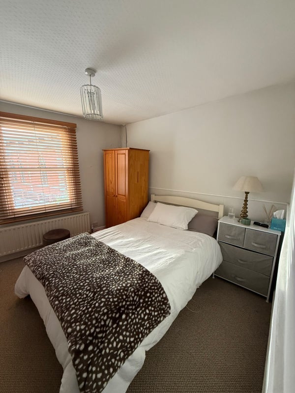 Room Lavender Sweep in Greater London