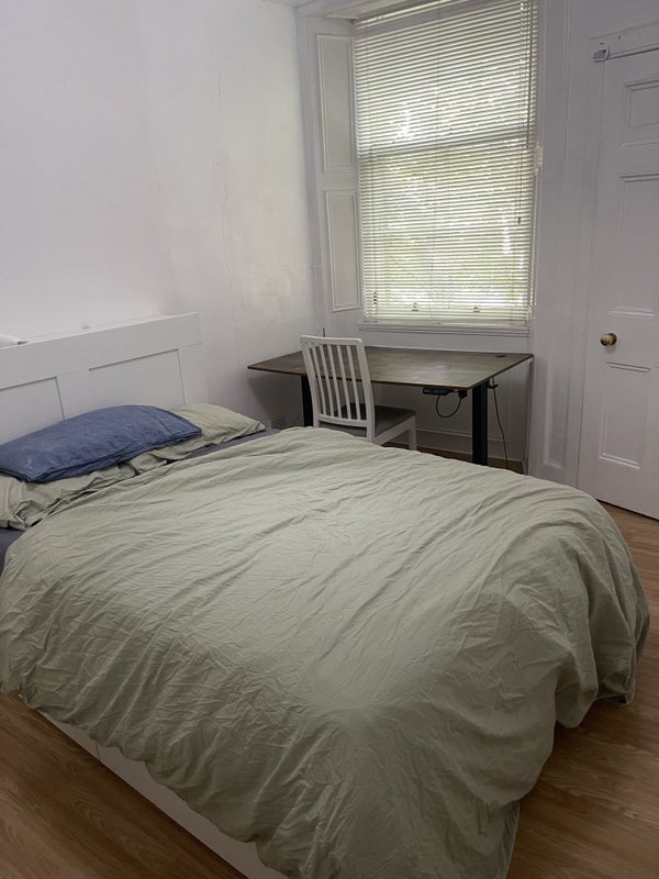 Room Buccleuch Street in City of Edinburgh