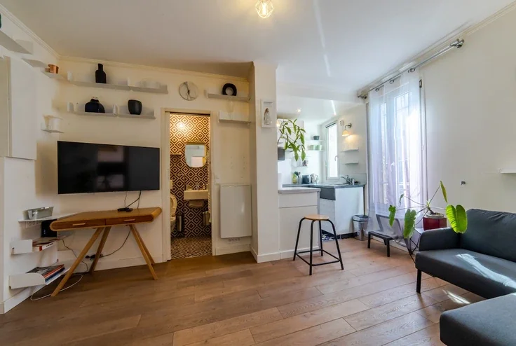 Flat Boulevard Victor Hugo in Clichy