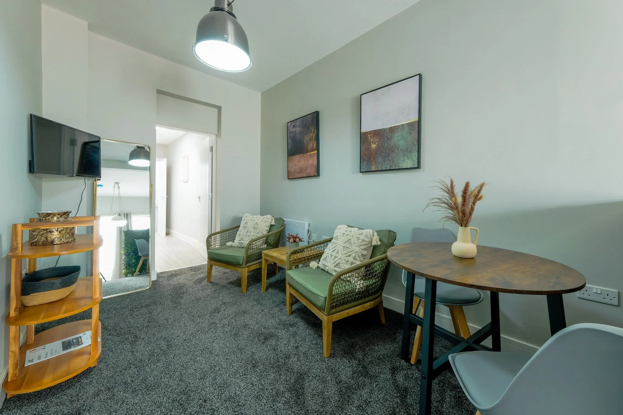 Flat Gloucester Road in Bristol