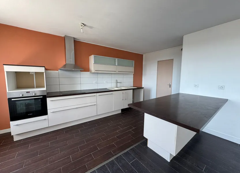 Flat Rue Jack London in Fleury-les-Aubrais