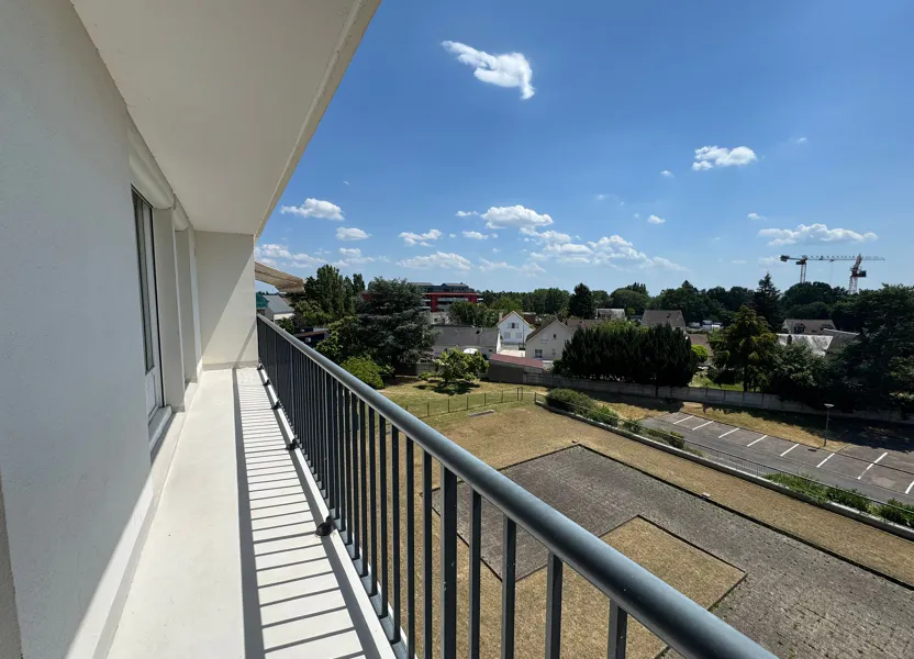 Flat Rue Jack London in Fleury-les-Aubrais