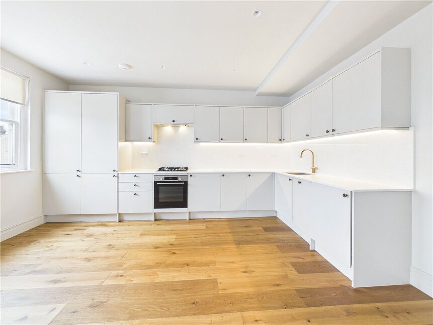 Flat Lea Bridge Road in Greater London
