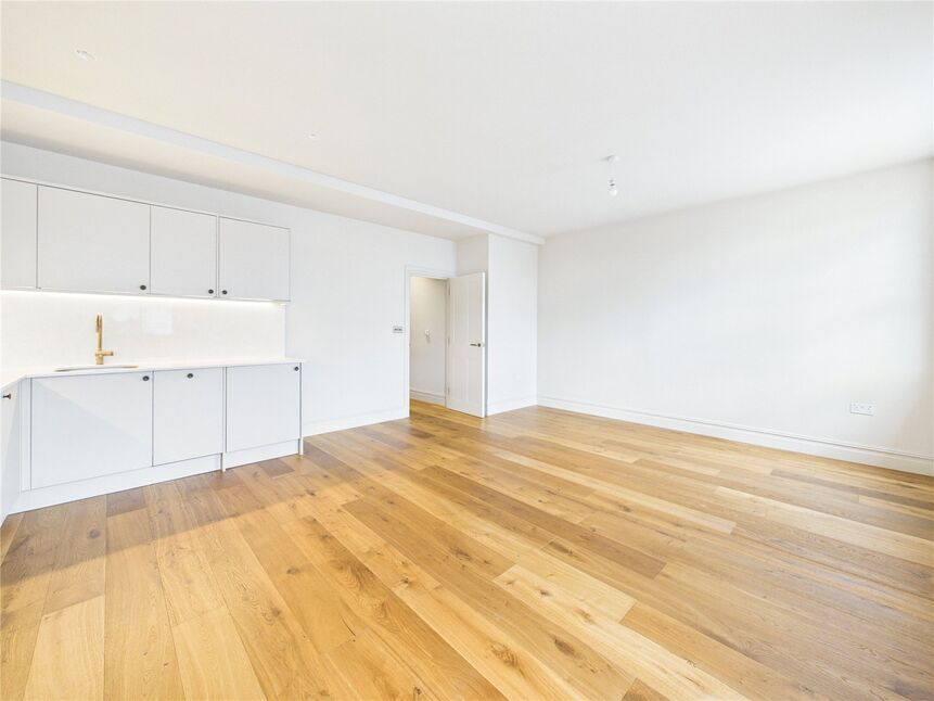 Flat Lea Bridge Road in Greater London