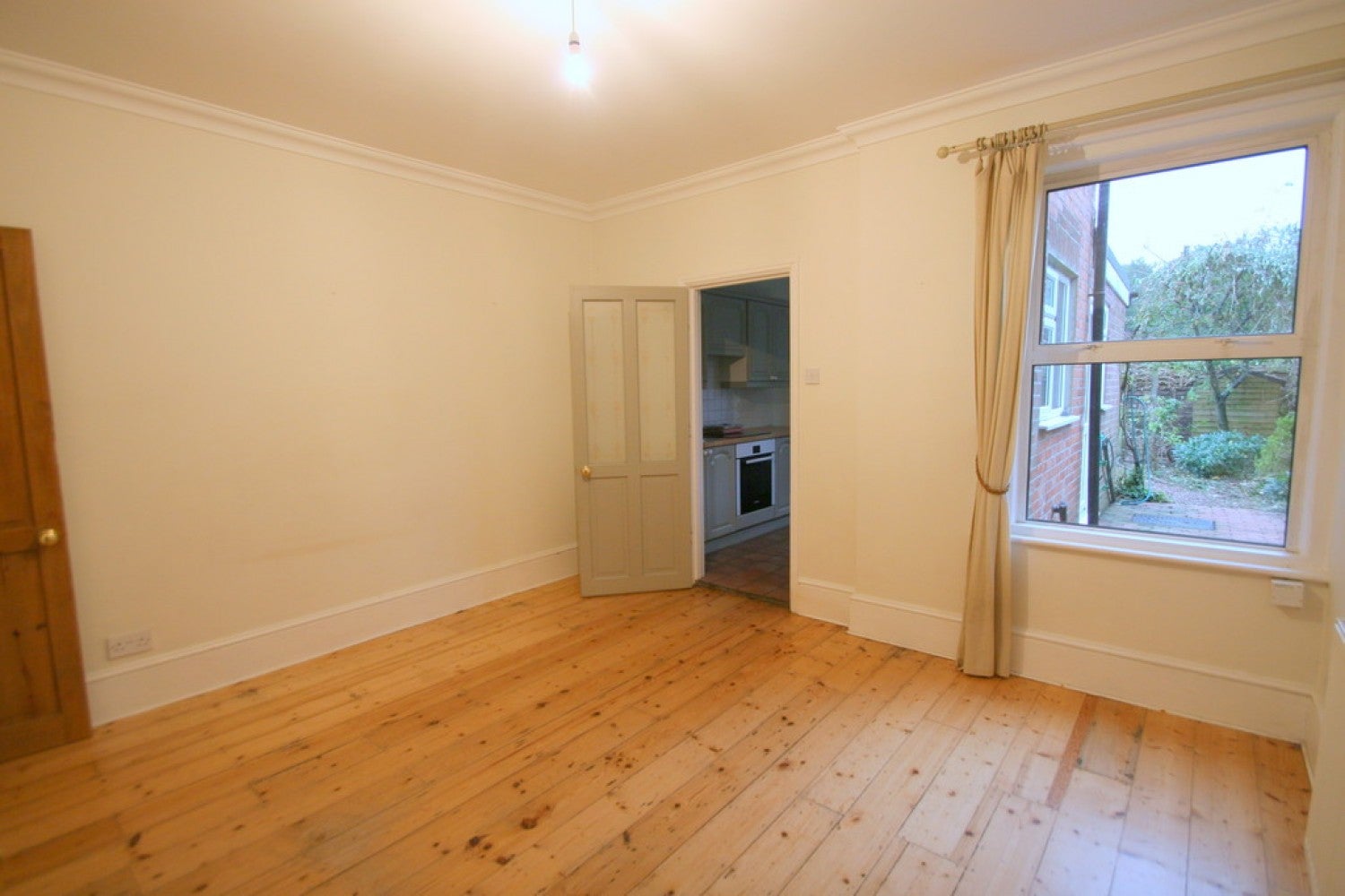 House Hawkenbury Close in Tunbridge Wells