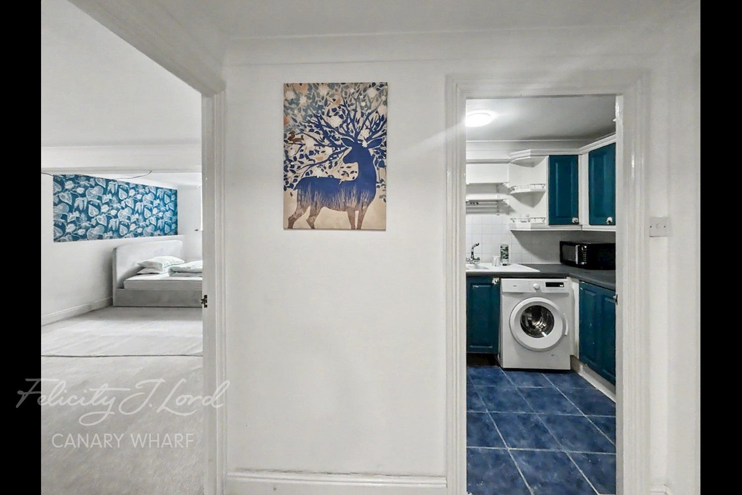 Flat Westferry Road in Greater London