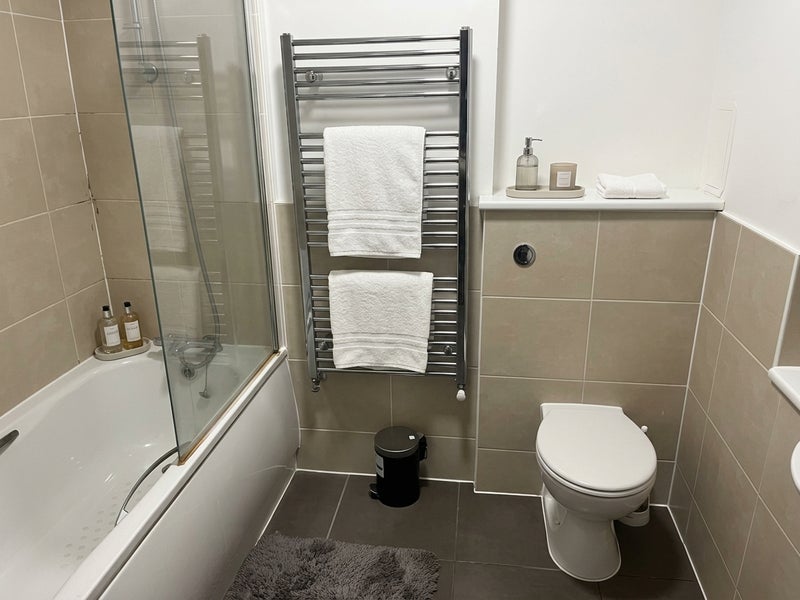 Room Hatcliffe Street in Greater London