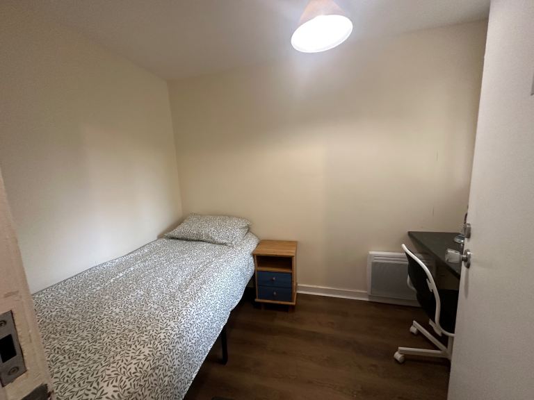 Flat John Knox Street in Glasgow