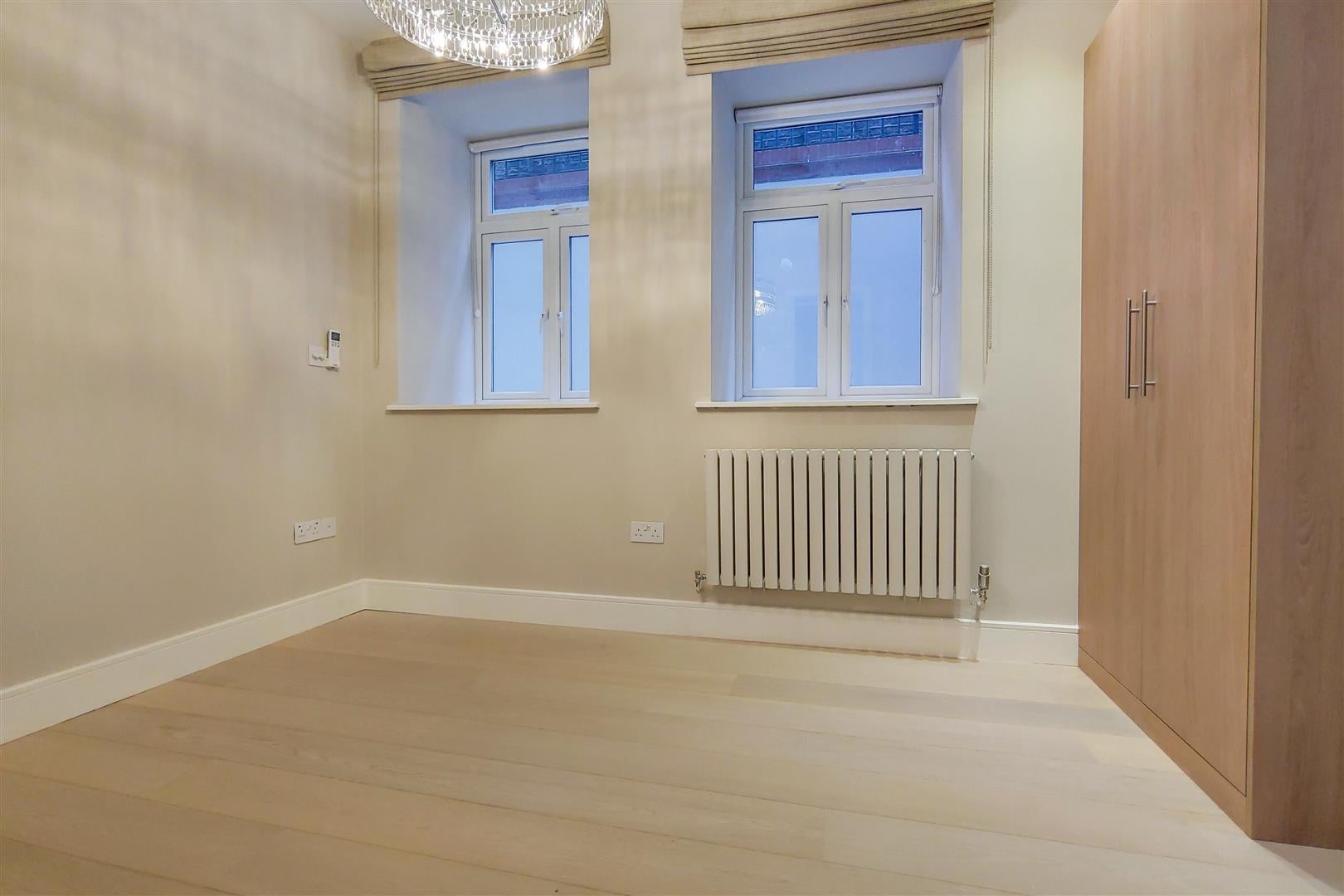 Flat Fitzjohn's Avenue in Greater London