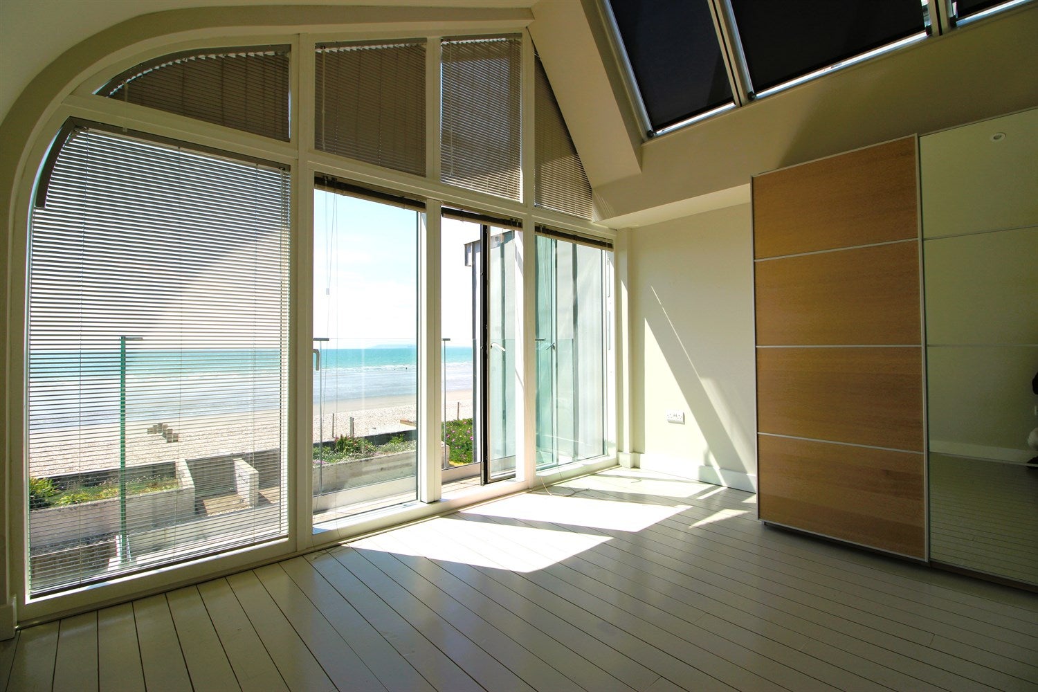 House Marine Drive in Chichester